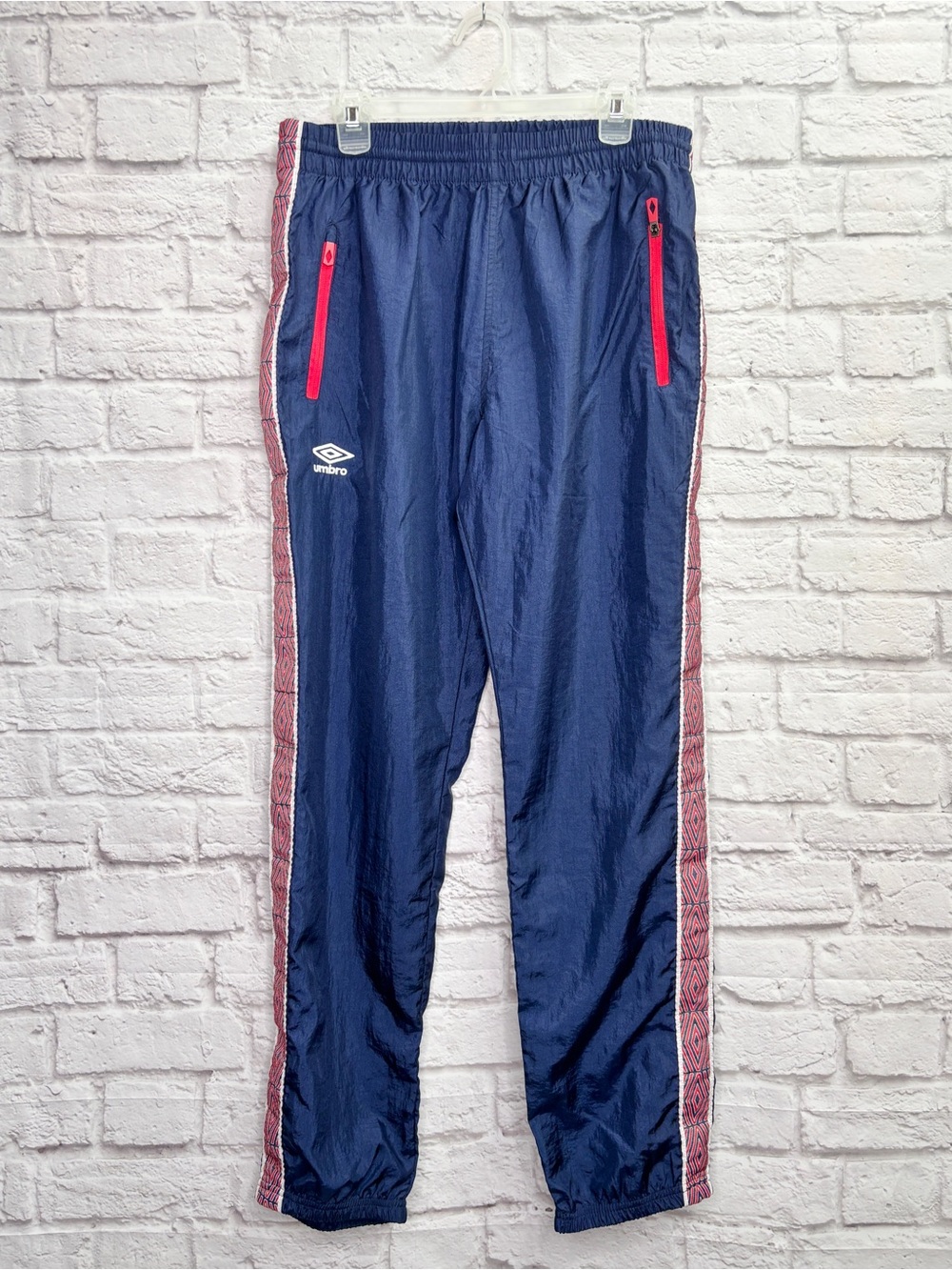 Umbro Diamond Jogger Nylon Track Pants Size L Zip Pockets Windsuit Red Navy Blue